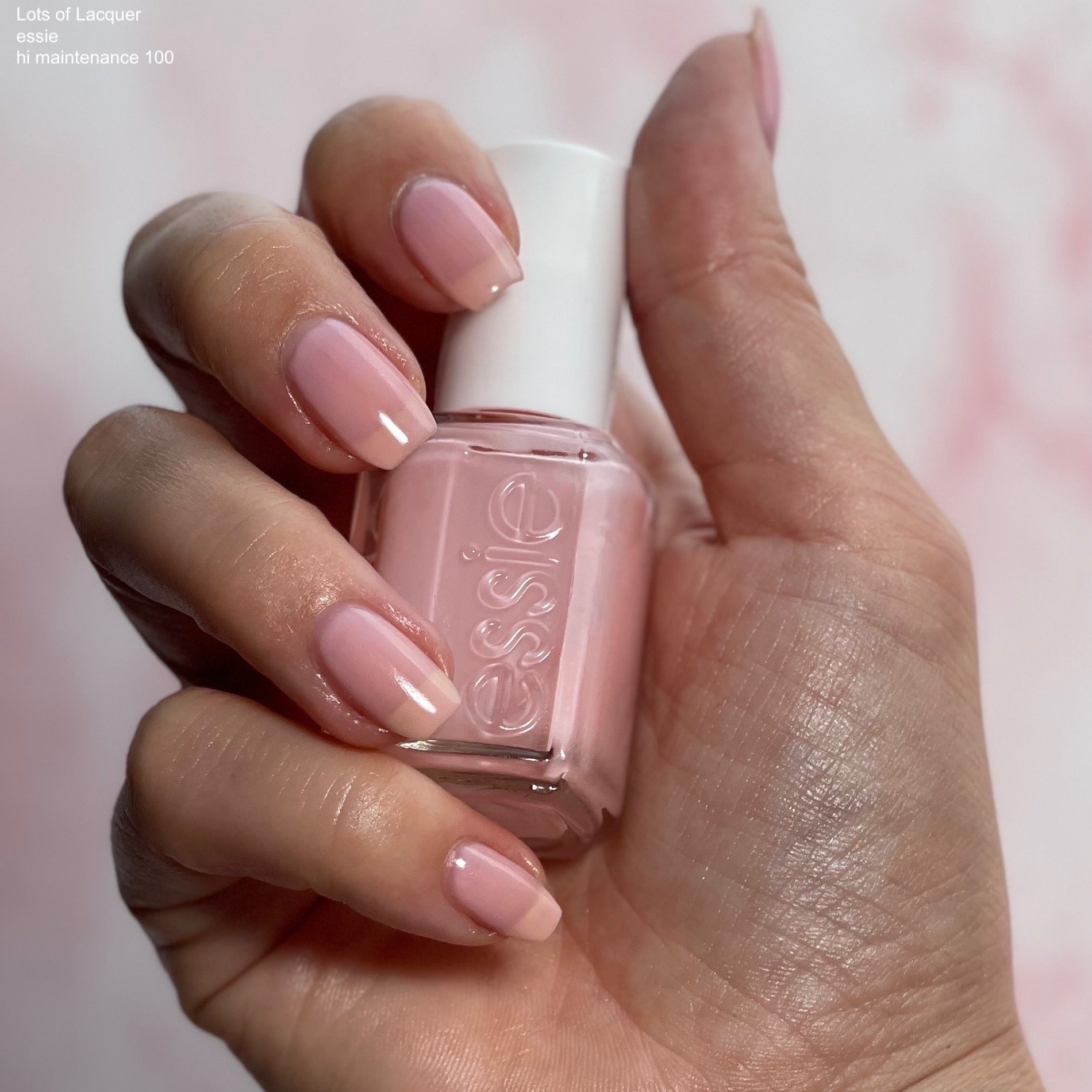 essie hi maintenance VS minimalistic Lots of Lacquer